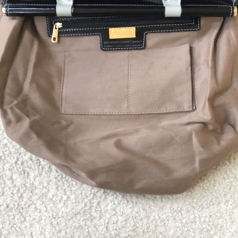 Gorgeous IACUCCI Italian Patent Leather Satchel - Picture 11 of 14